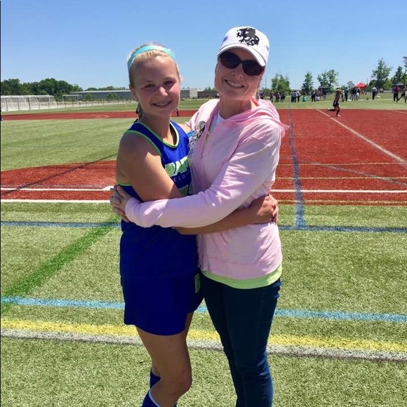 Meet your Posher, Elizabeth - Picture 2 of 5